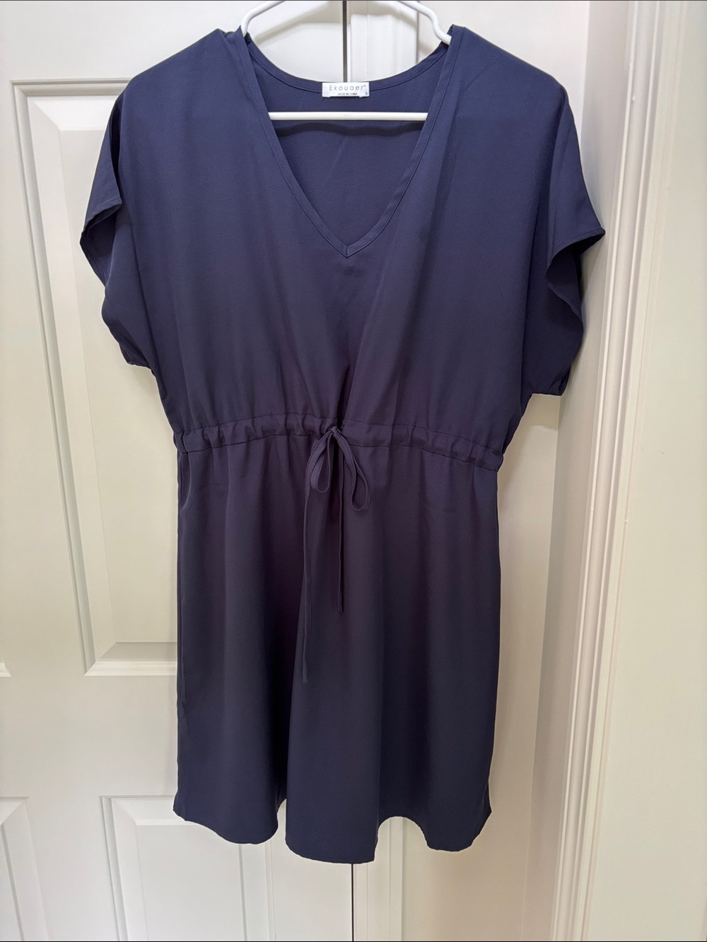 Cover-up V-Neck, Cinch-Waist Short Sleeve Tunic Dress - Navy Size S by Ekouaer